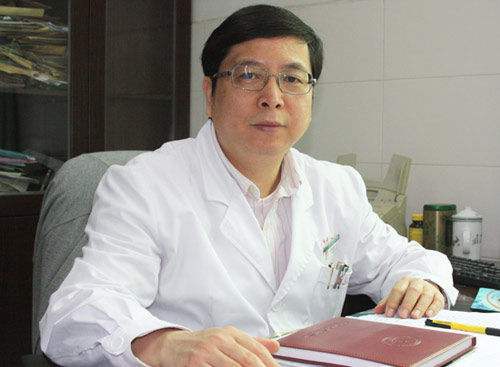 广东第二人民医院罗盛康乳房下垂矫正术多少钱