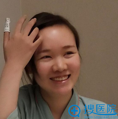 来上海薇琳医美做隆鼻前的照片